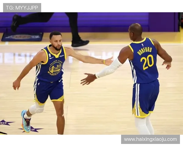 2015年NBA圣诞大战勇士击败骑士库里关键三分锁定胜局