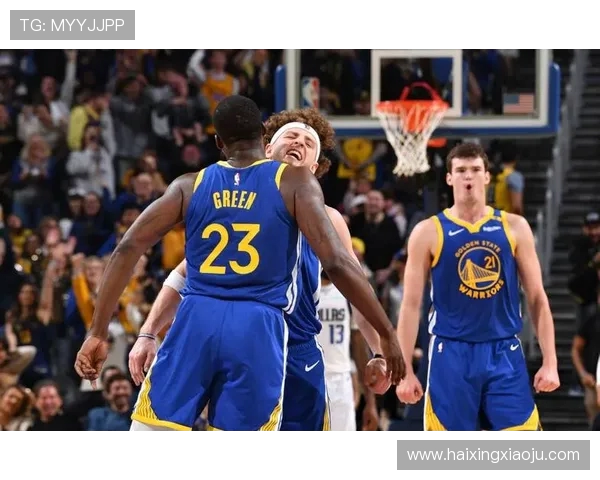 2017NBA季前赛录像勇士队对阵森林狼全场回放库里杜兰特合砍50分